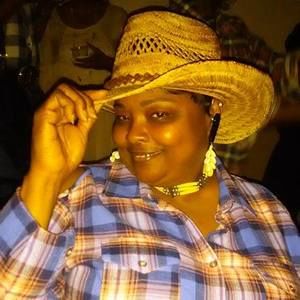 Meet your Posher, Annette